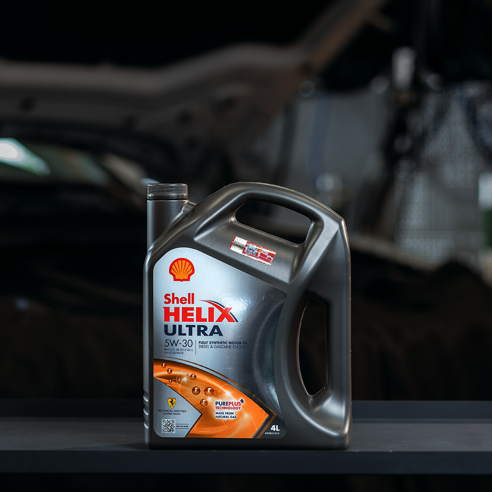 Моторна олива Shell Helix Ultra 5W-30
